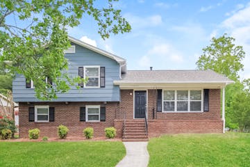 3200 FLANDERS CT HIGH POINT, NC 27265